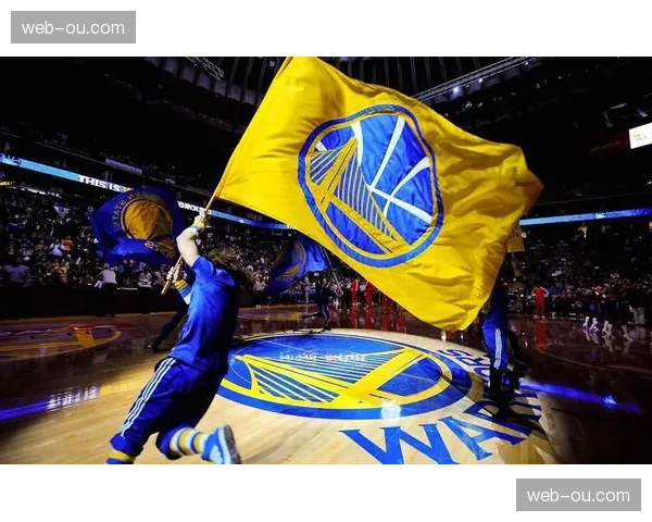 纪录片《勇士王朝的最后一冠》上映,回顾2022年冠军之旅 纪录片《勇士王朝的最后一冠》上映,回顾2022年冠军之旅